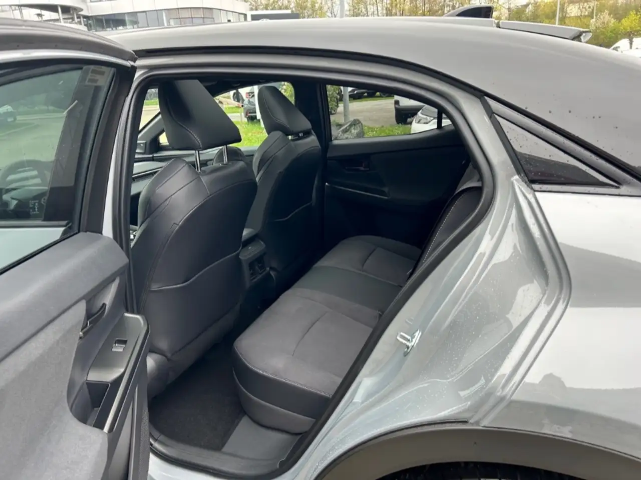 Toyota C-HR 12
