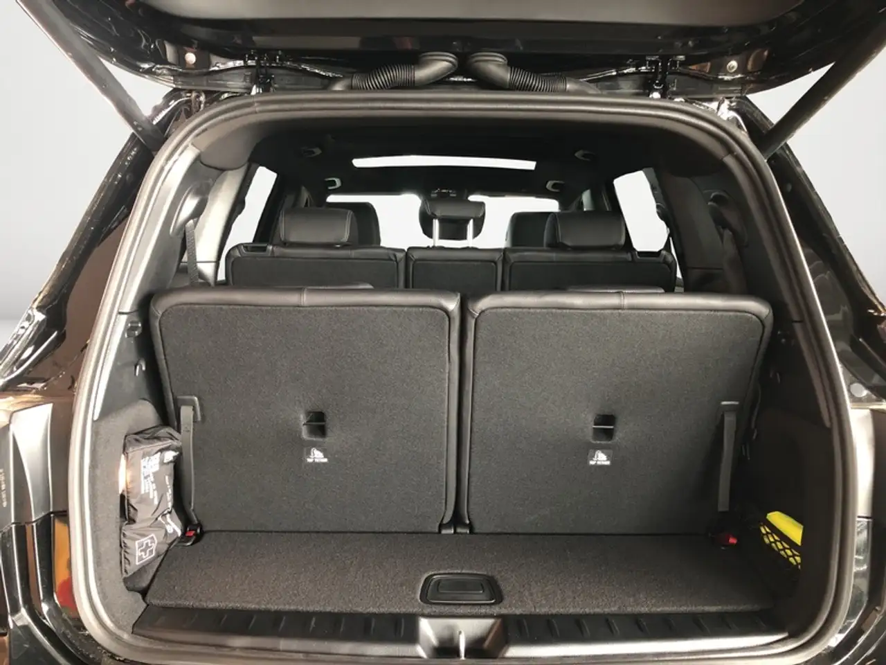 Mercedes-Benz GLB 220 10