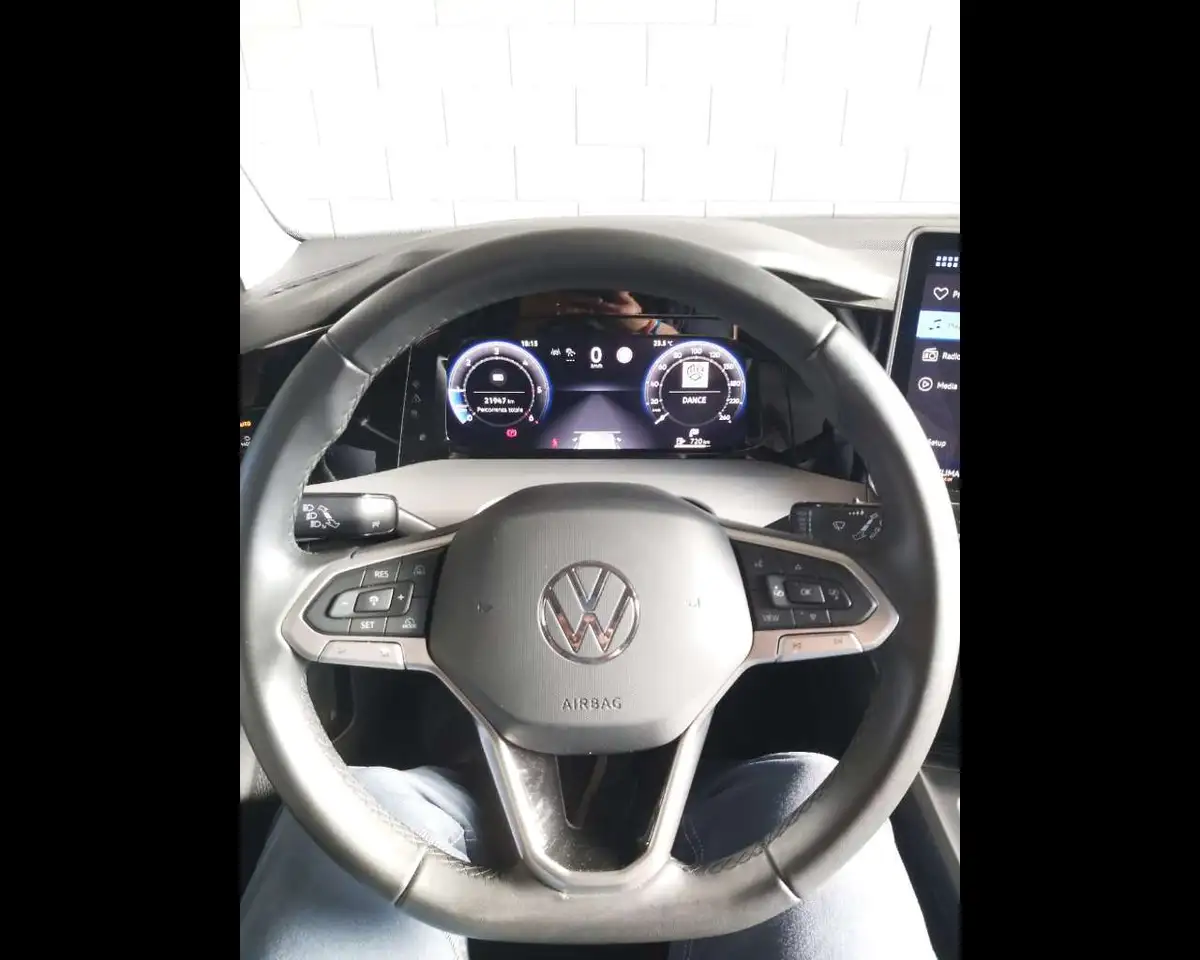 Volkswagen Golf 12