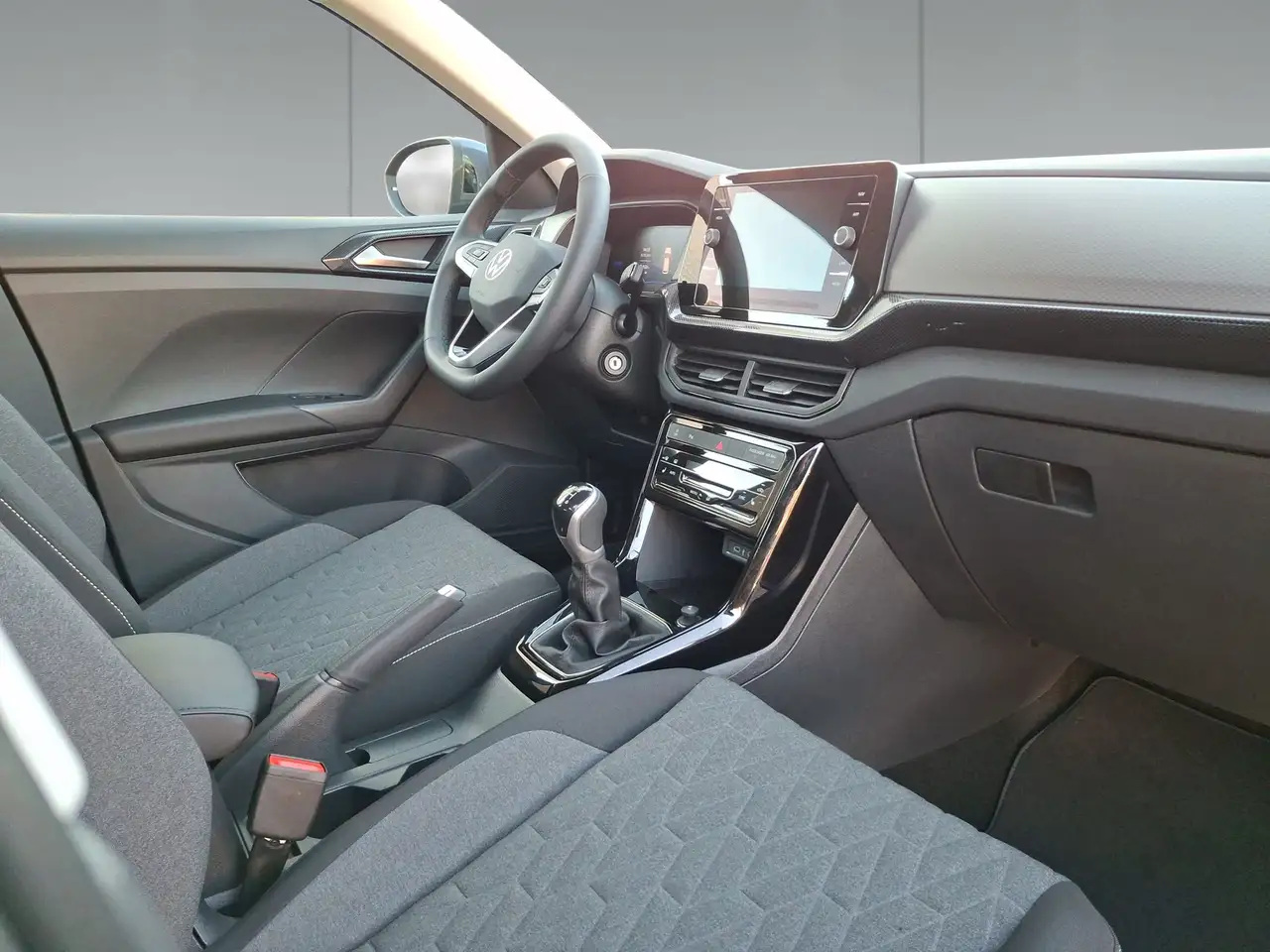 Volkswagen T-Cross 3