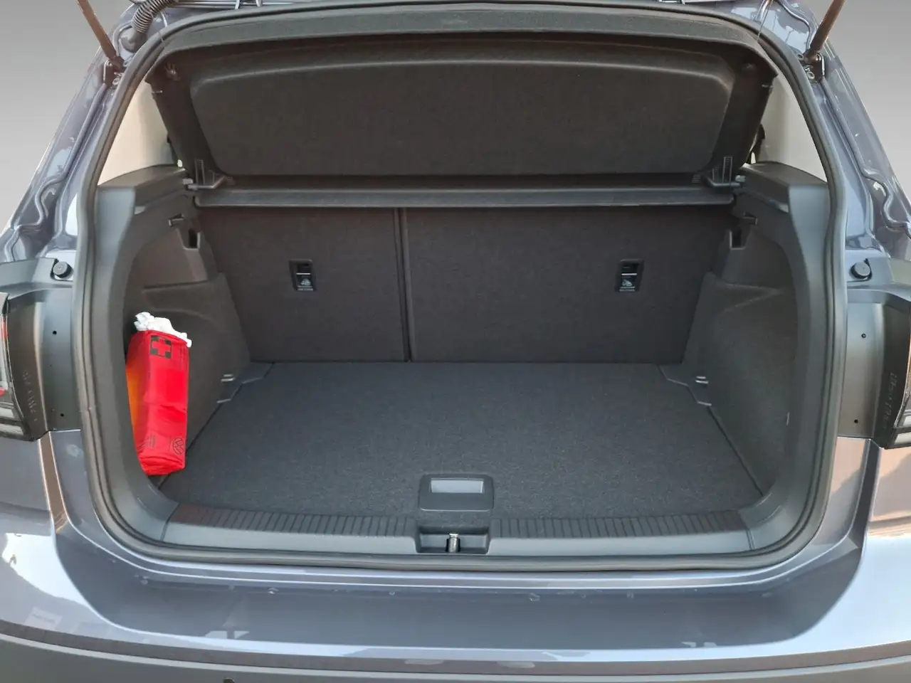 Volkswagen T-Cross 11