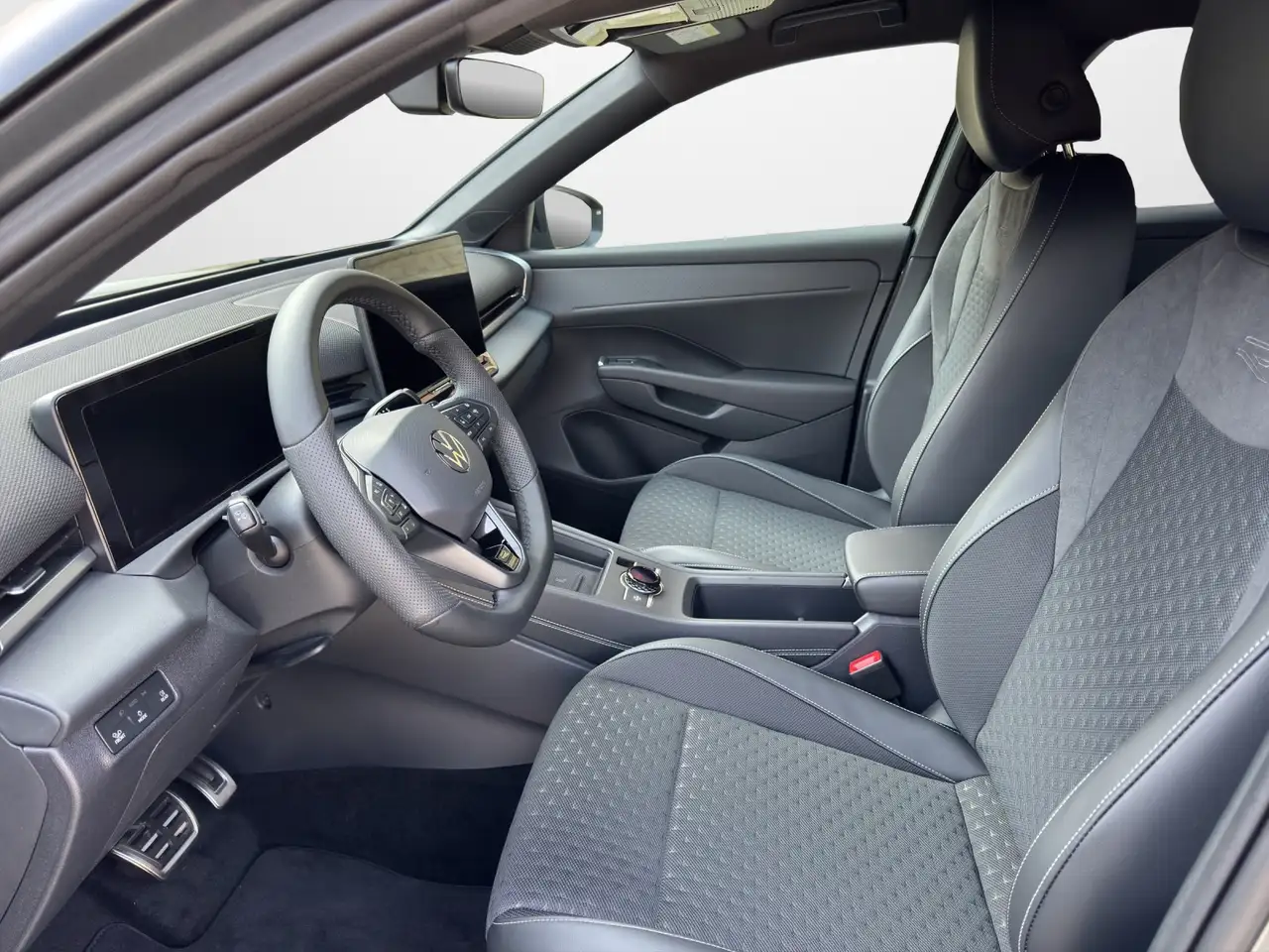 Volkswagen T-Roc 8