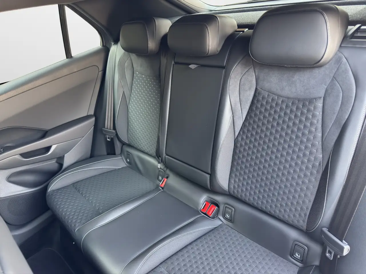 Volkswagen T-Roc 12