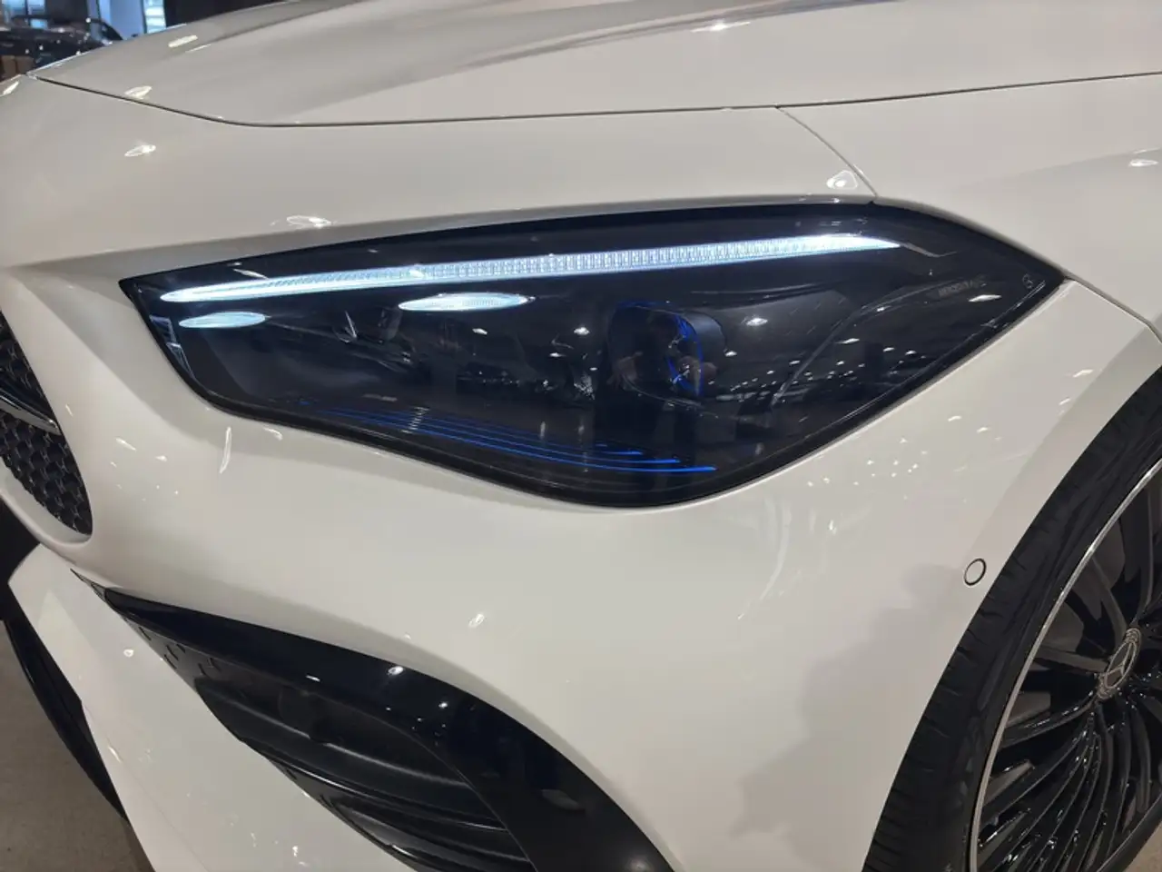 Mercedes-Benz CLE 220 11