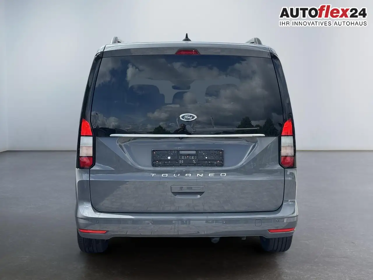 Ford Tourneo 4