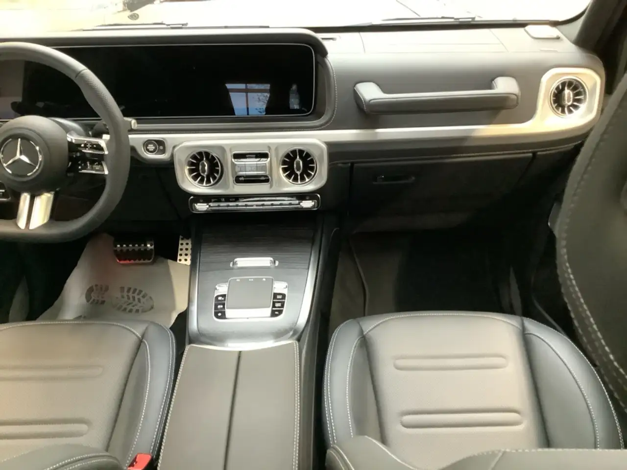 Mercedes-Benz G 450 7