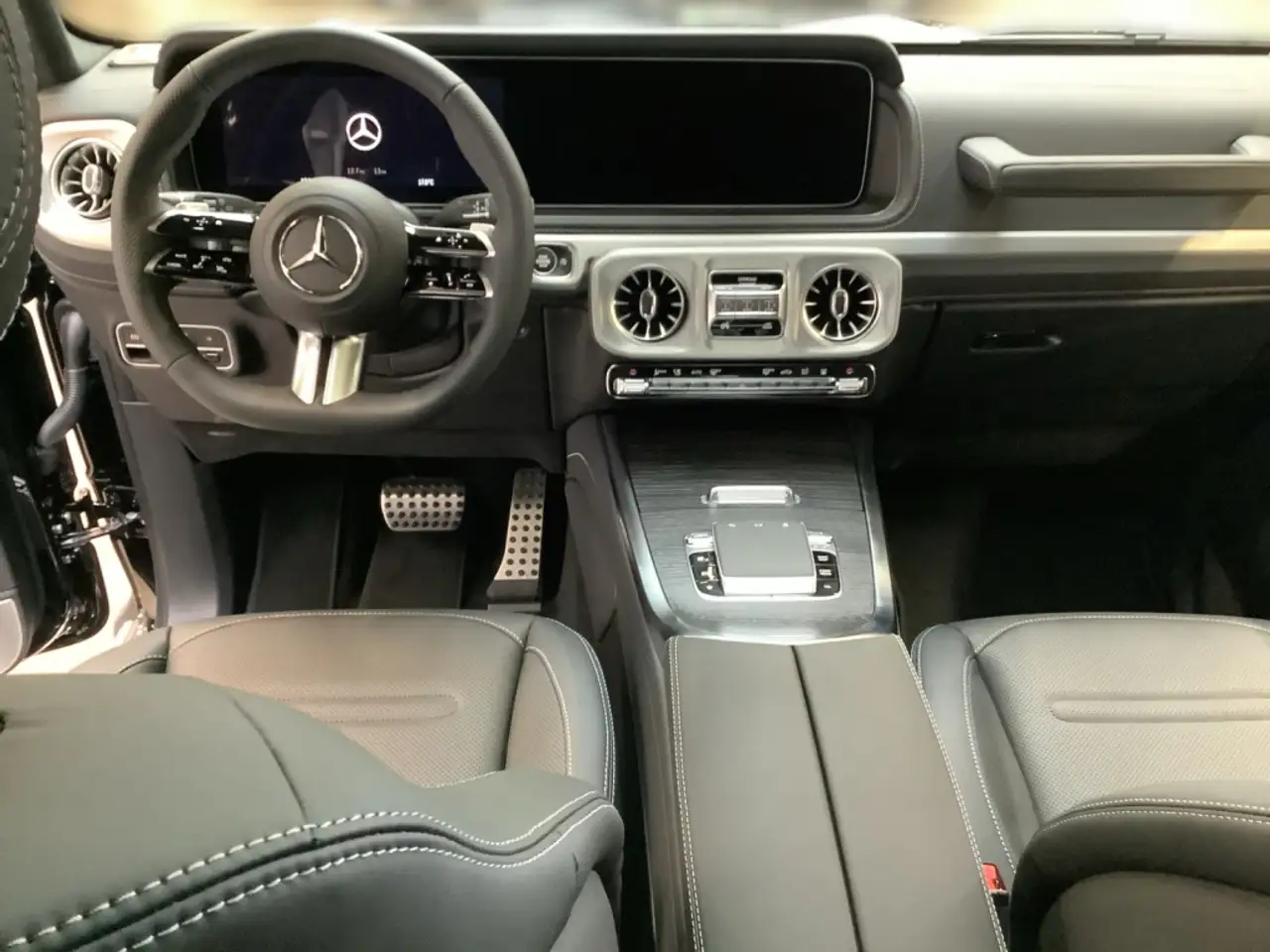Mercedes-Benz G 450 12