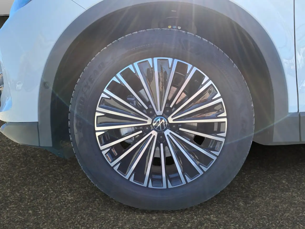 Volkswagen Tiguan 7