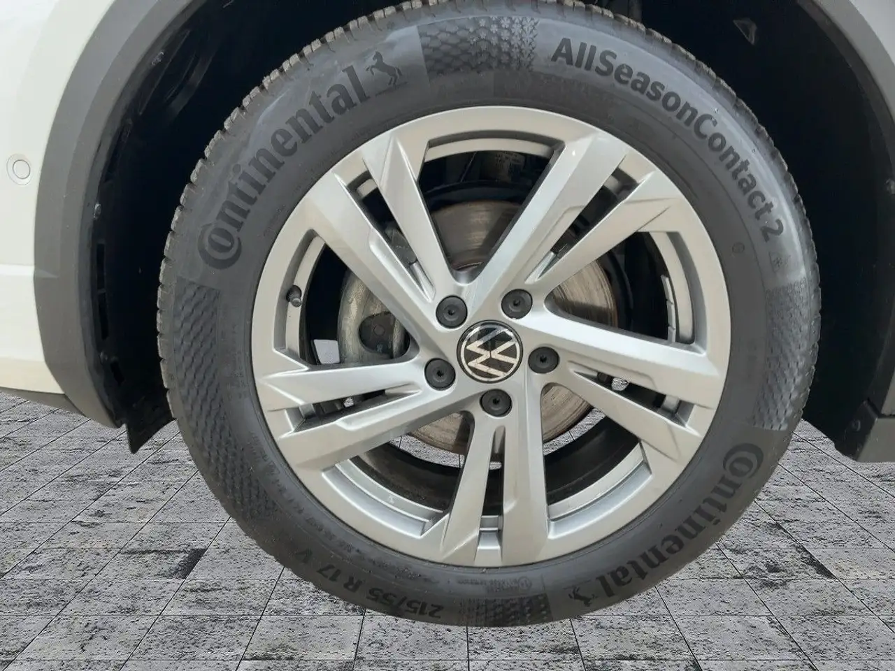 Volkswagen T-Roc 8