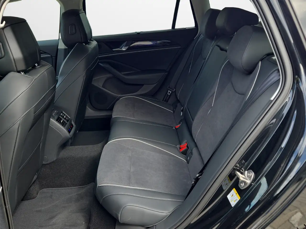 Volkswagen Passat 12