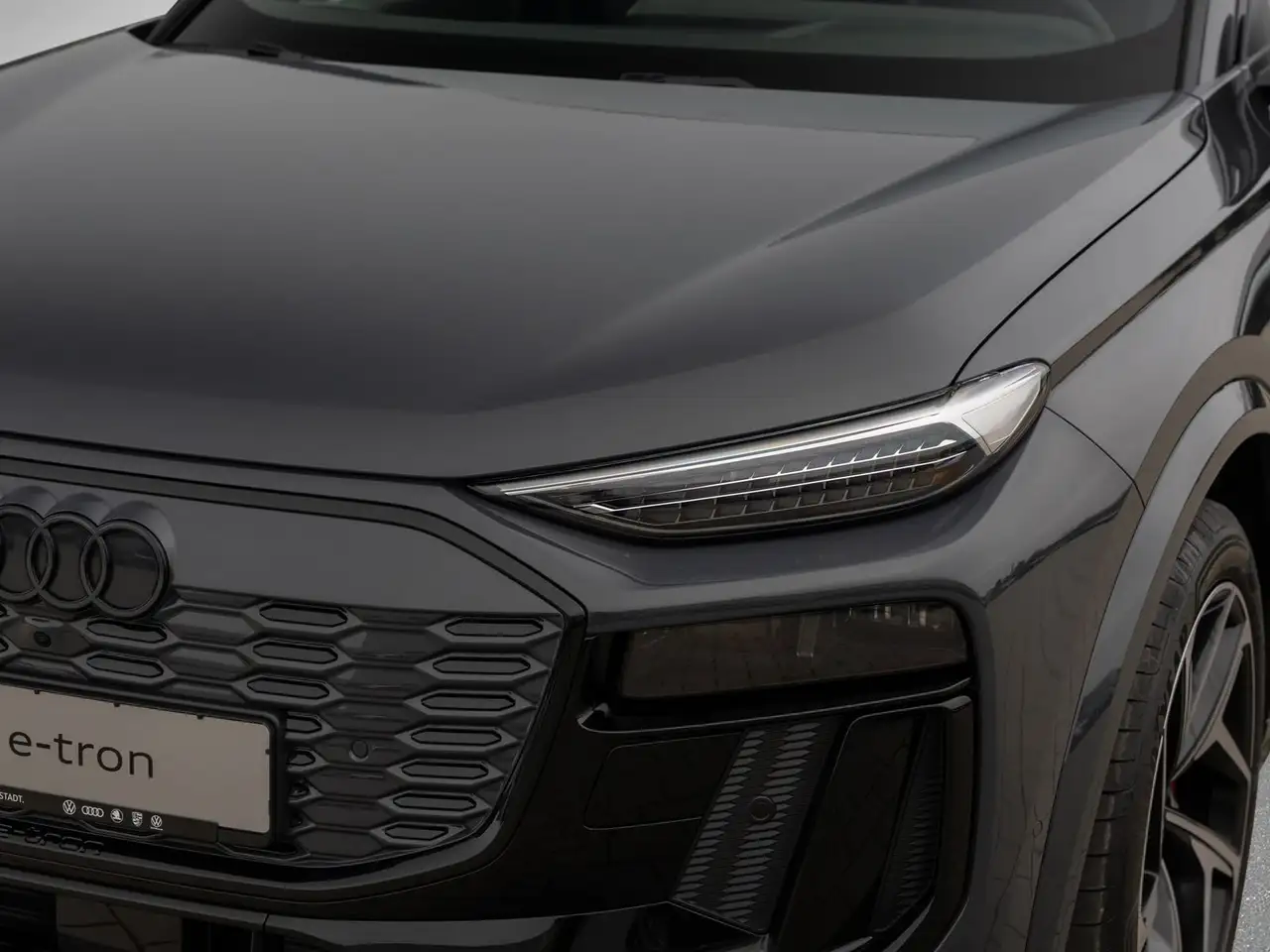 Audi Q6 7