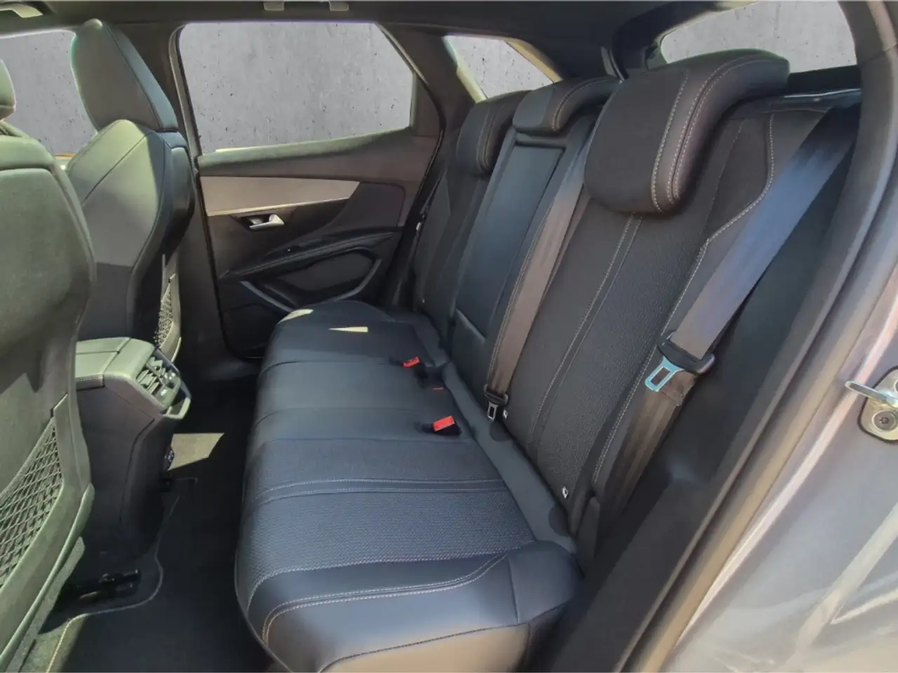Peugeot 3008 8