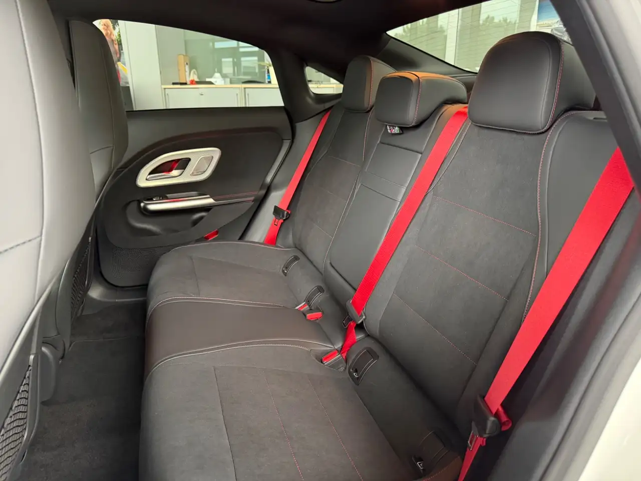 Mercedes-Benz CLA 200 10