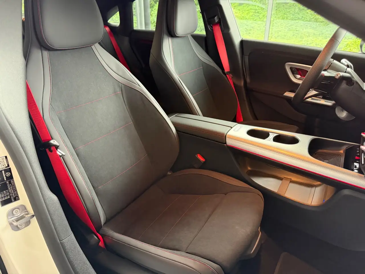 Mercedes-Benz CLA 200 16