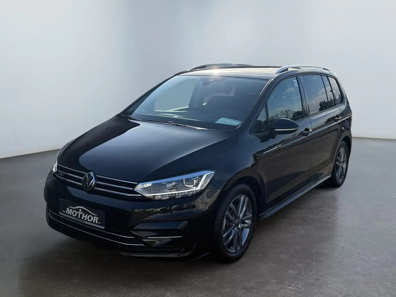 Volkswagen Touran 2