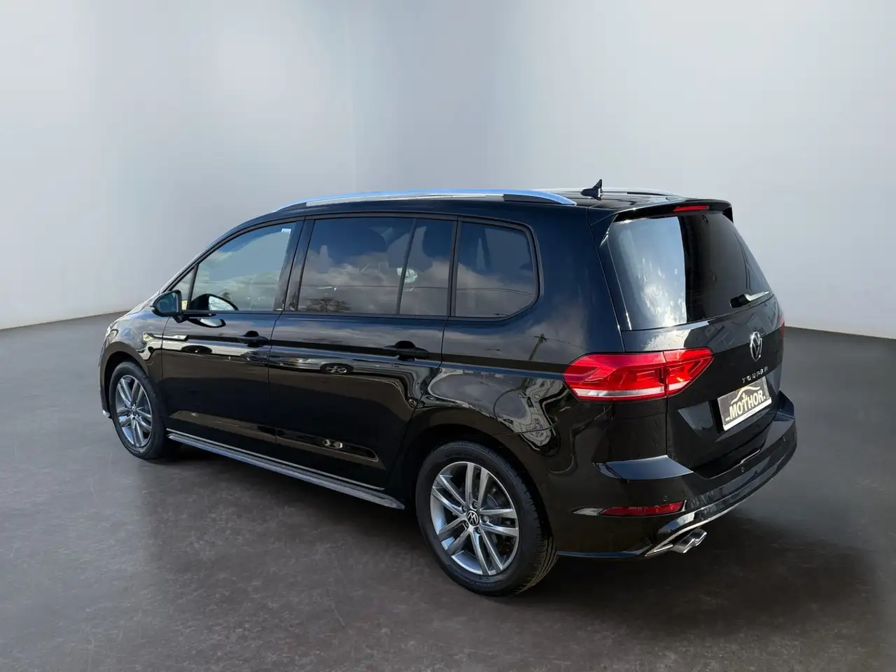 Volkswagen Touran 4