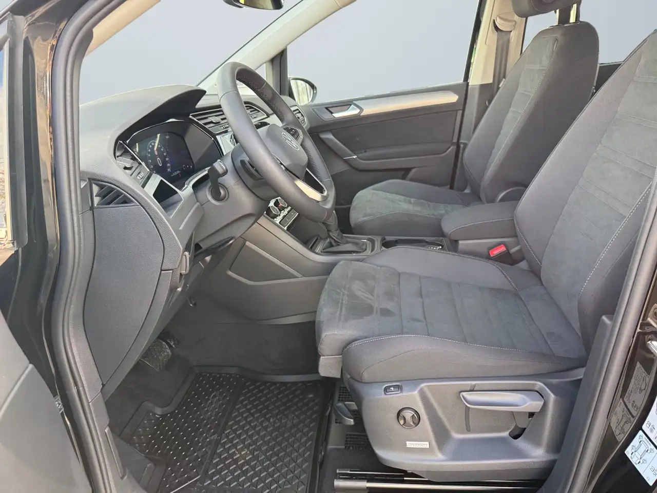 Volkswagen Touran 7