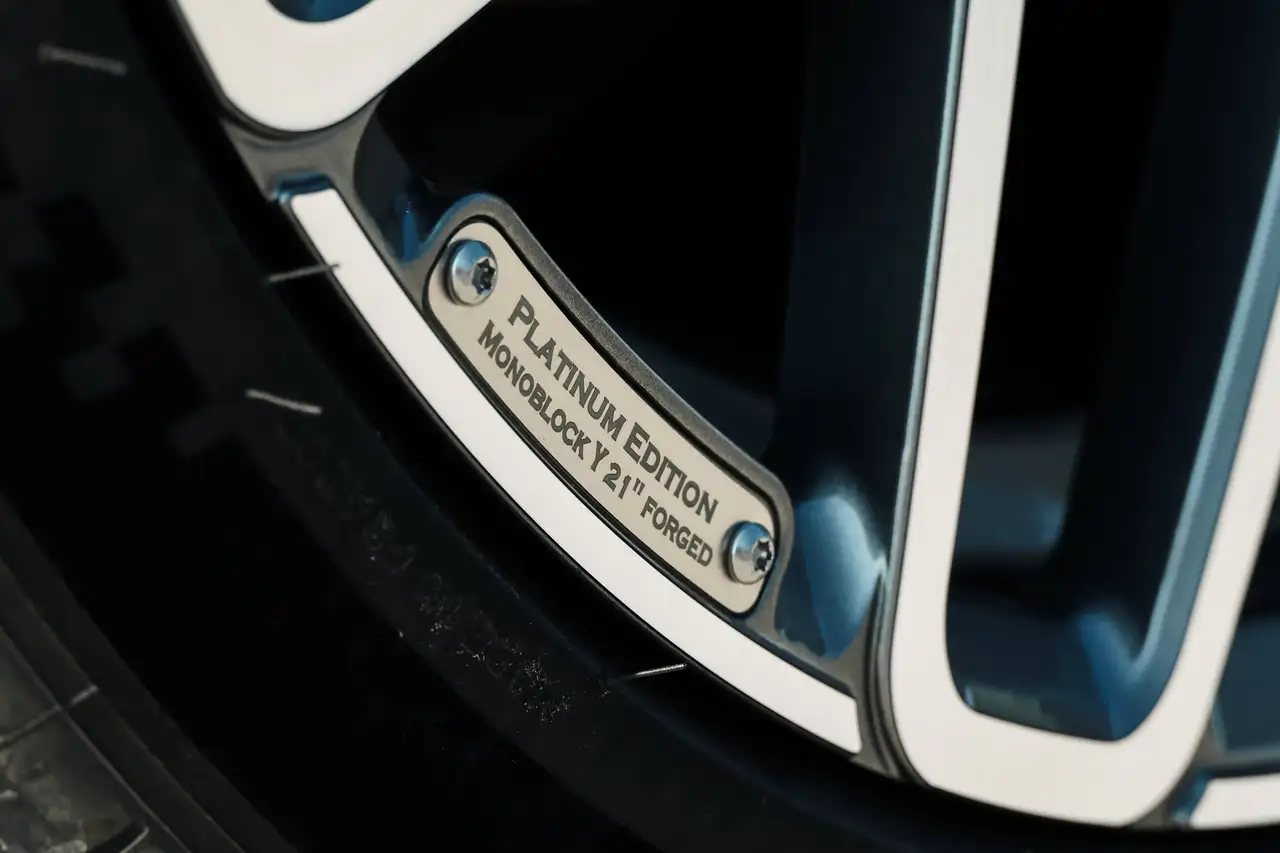 Mercedes-Benz E 53 6