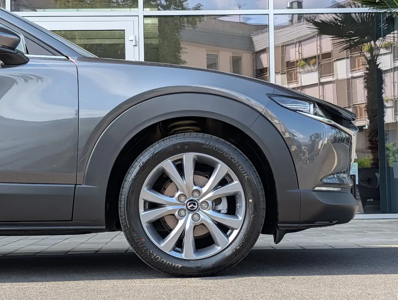Mazda CX-30 11
