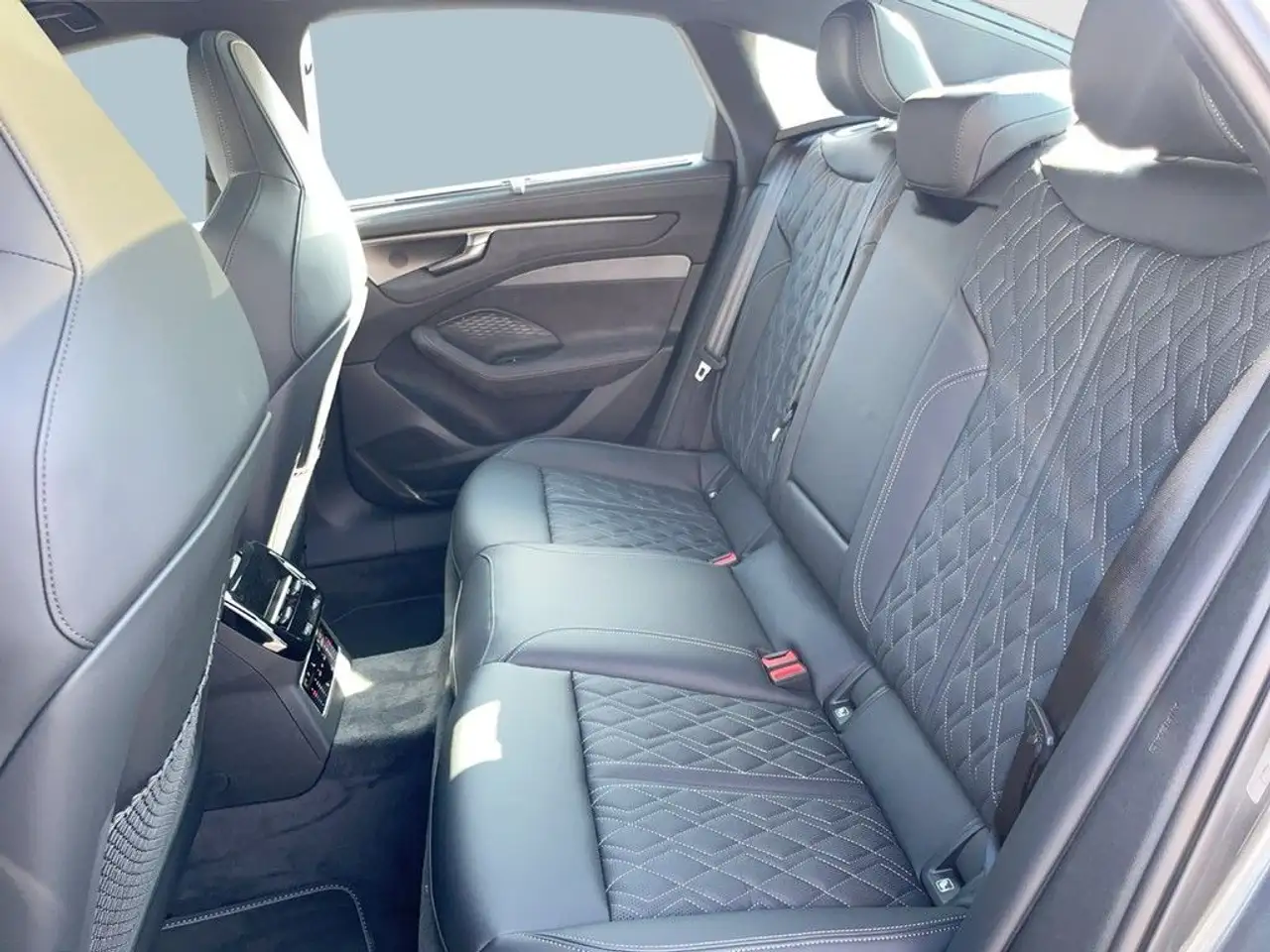 Audi A6 16