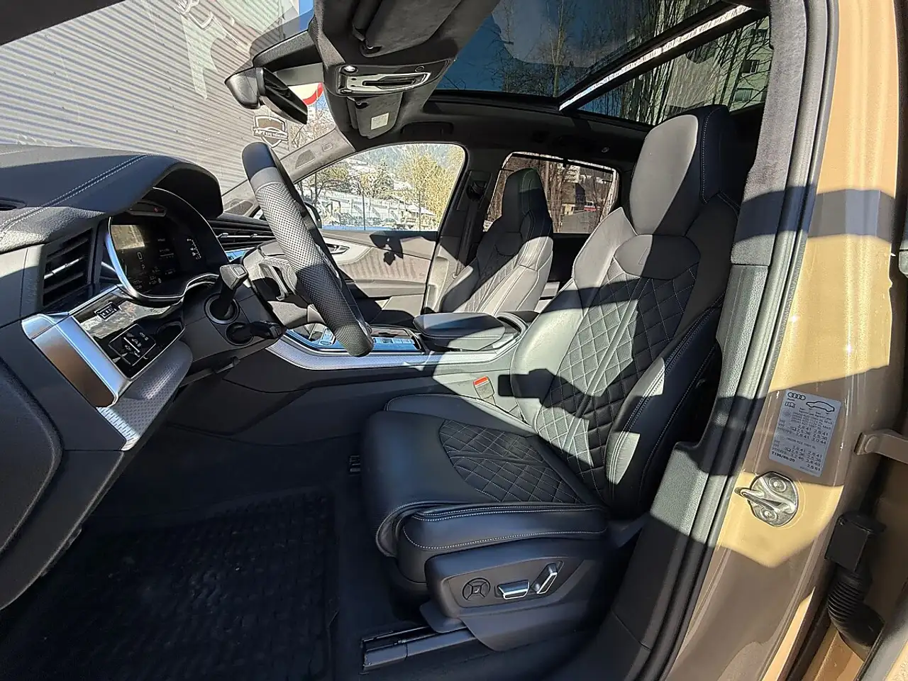 Audi SQ7 6