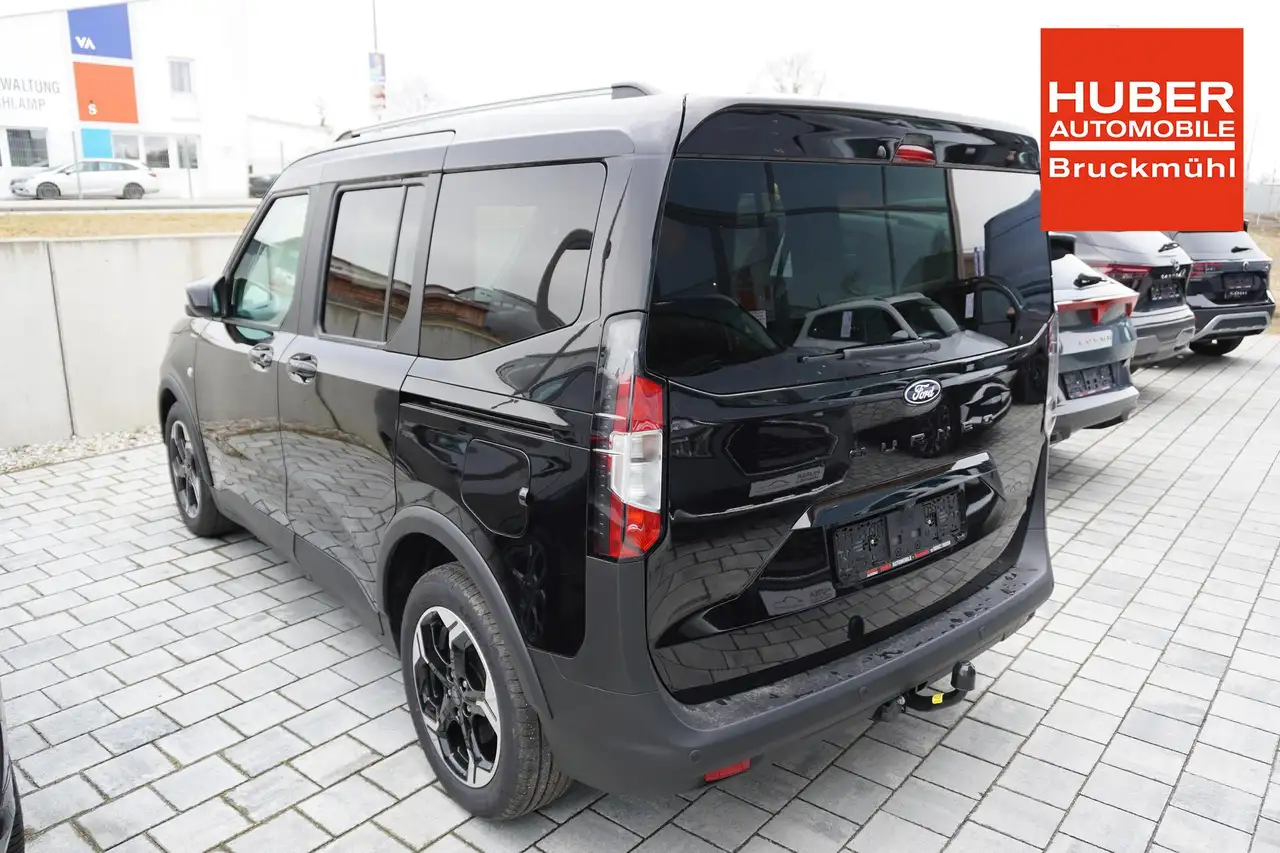 Ford Tourneo 4