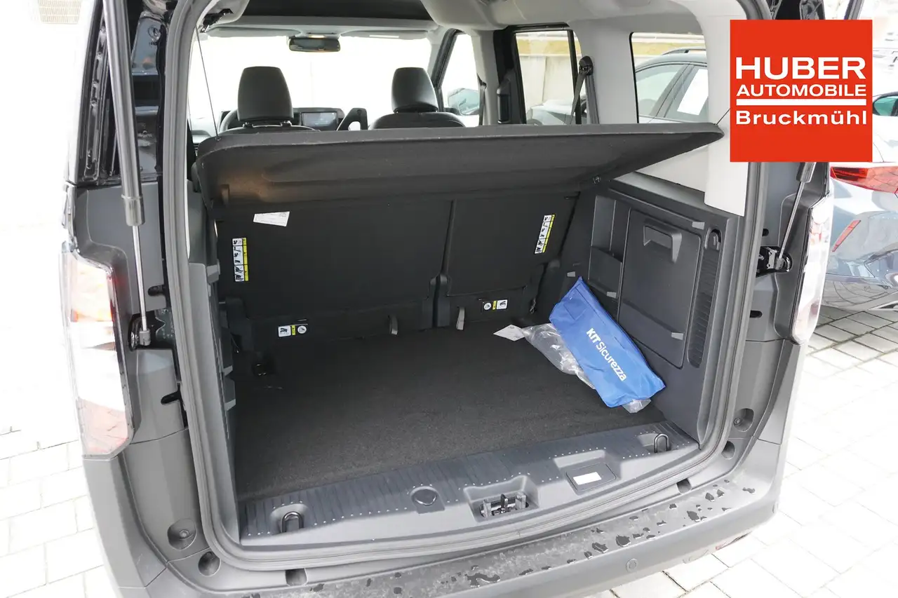 Ford Tourneo 12