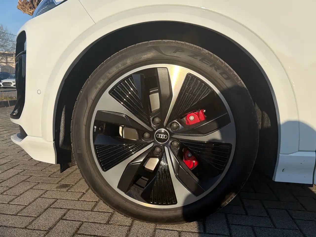 Audi Q6 7
