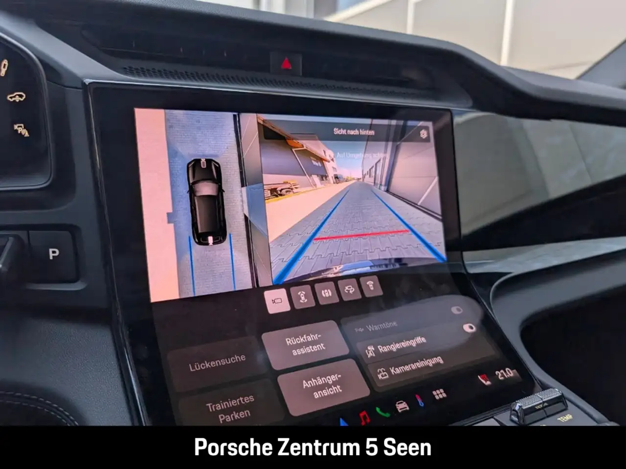 Porsche Cayenne 16