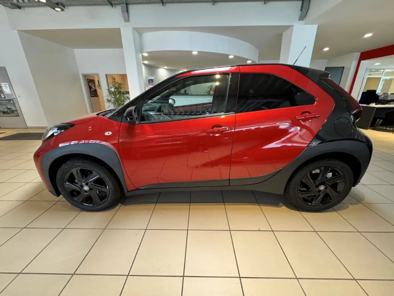 Toyota Aygo X 2
