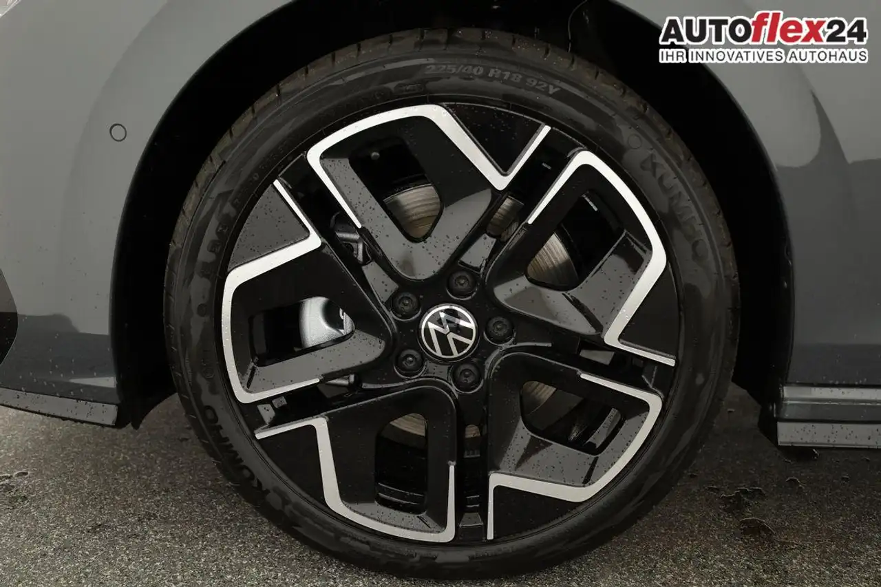 Volkswagen Golf 15