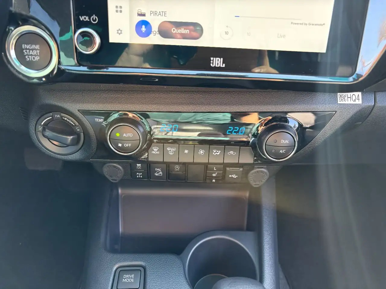 Toyota Hilux 13