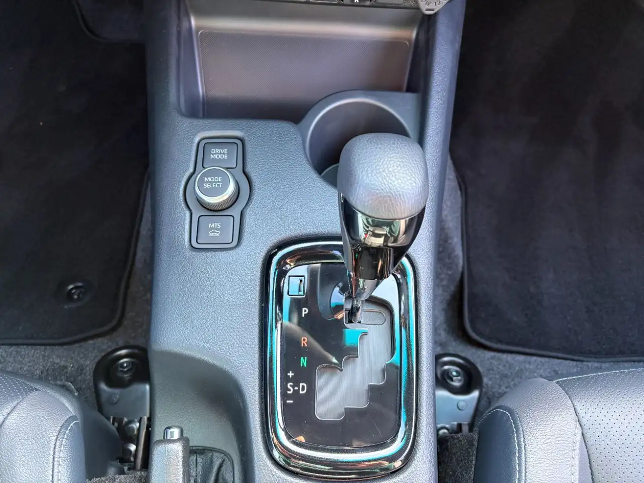 Toyota Hilux 14