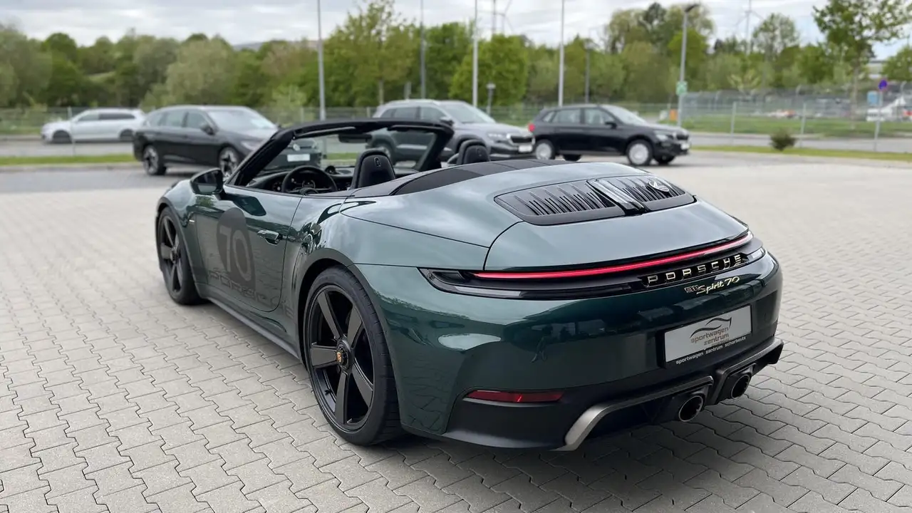 Porsche 992 11