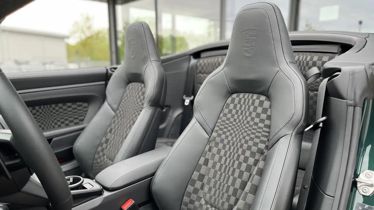 Porsche 992 15