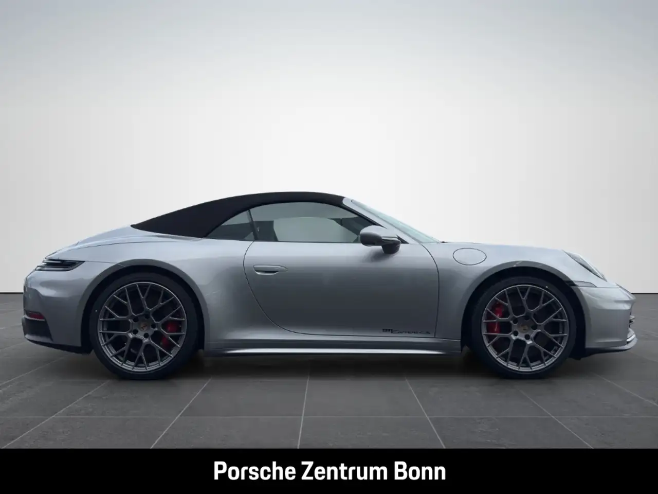 Porsche 992 911 4
