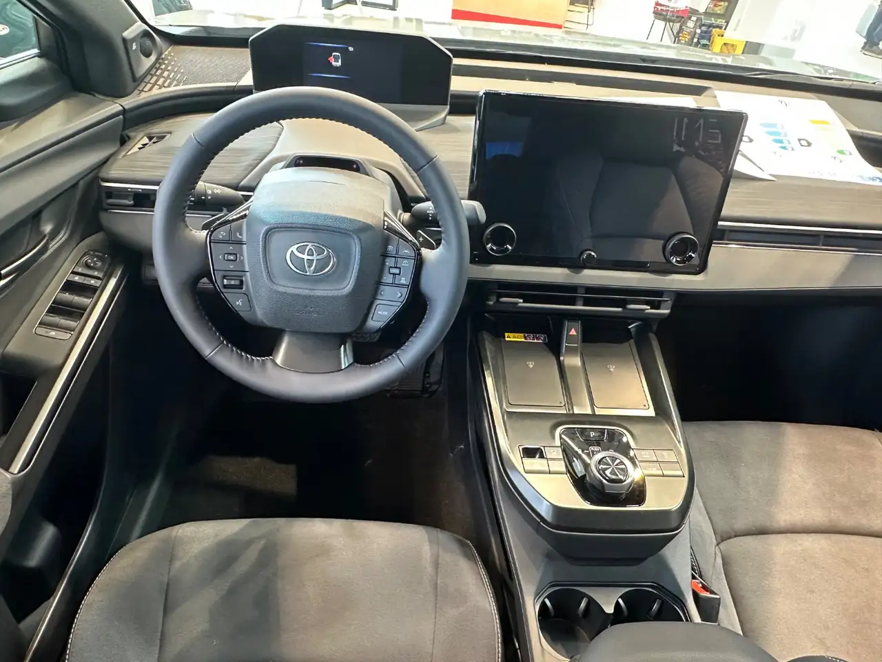 Toyota C-HR 11