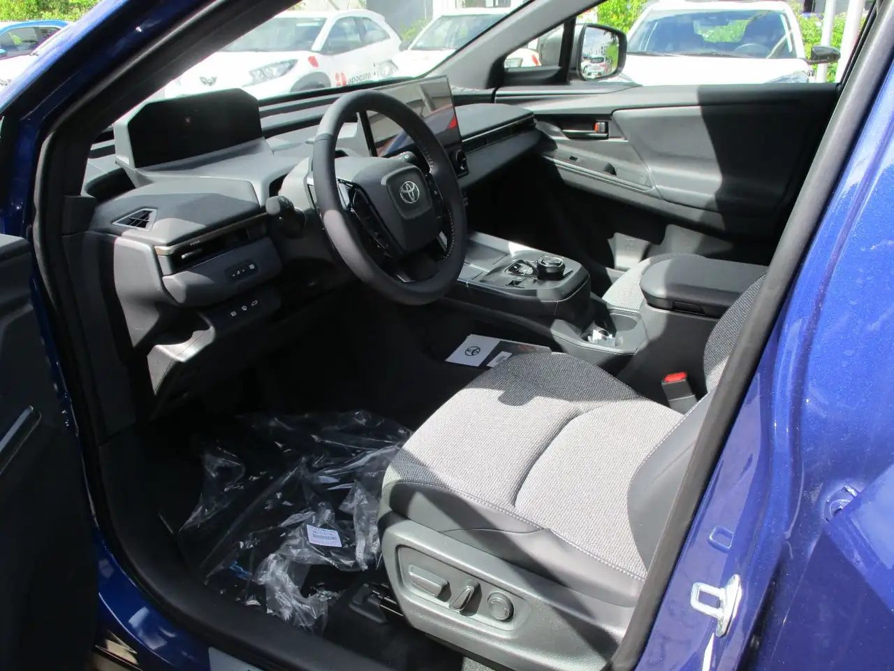 Toyota bZ4X 6