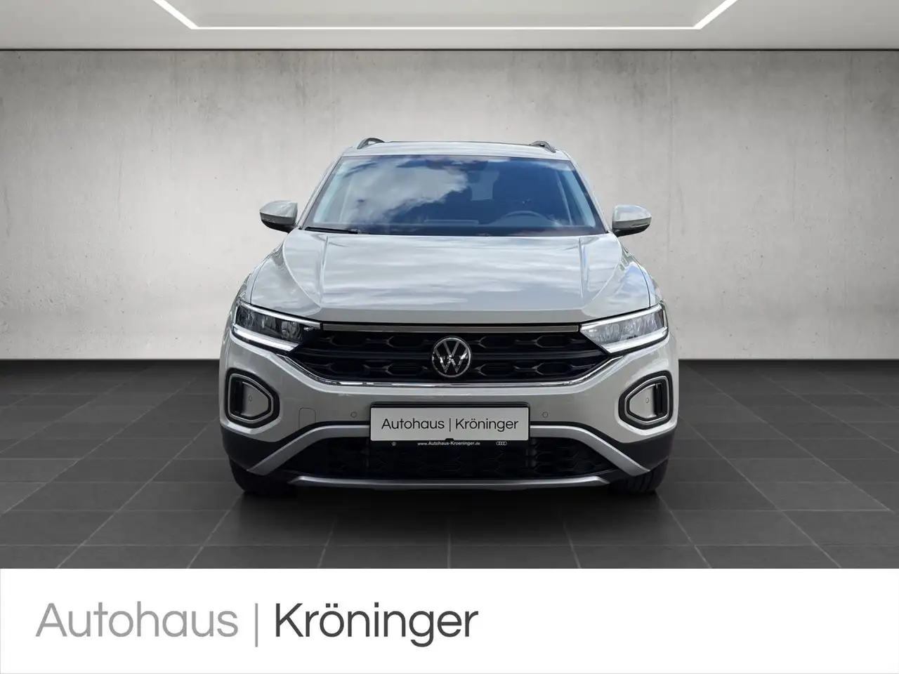 Volkswagen T-Roc 6