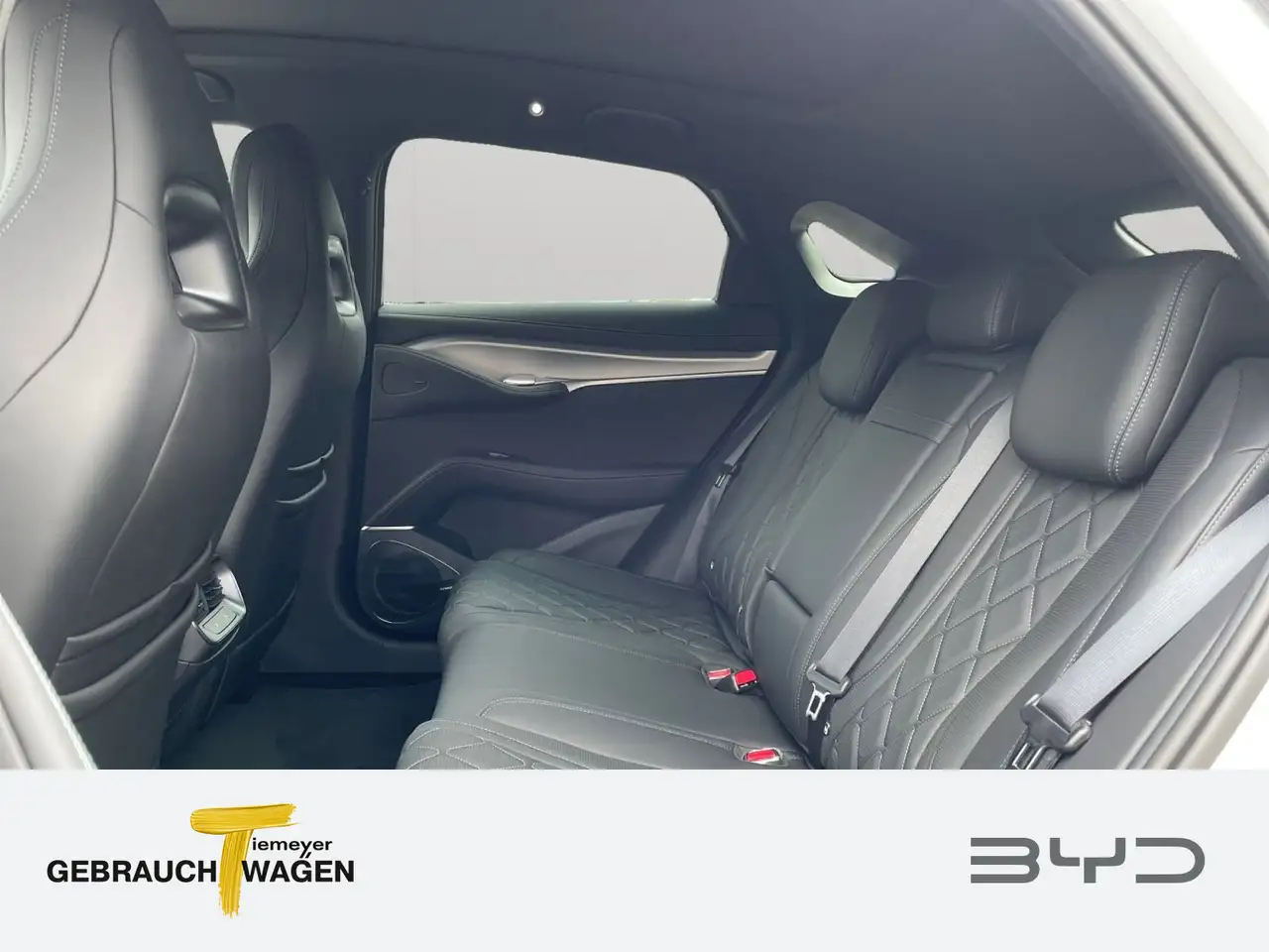 BYD Sealion 7 11