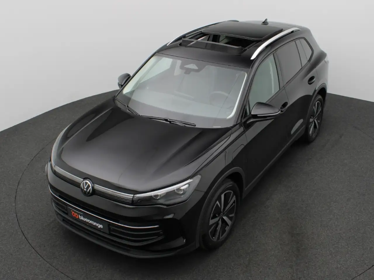 Volkswagen Tiguan 8