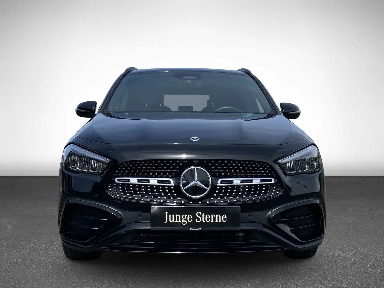 Mercedes-Benz GLA 200 4