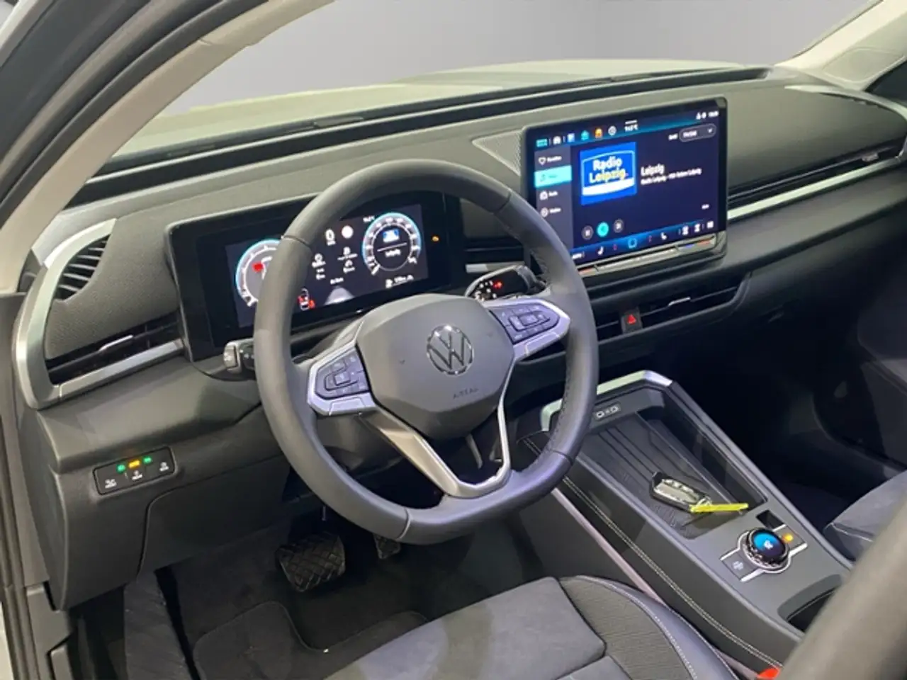 Volkswagen T-Roc 4