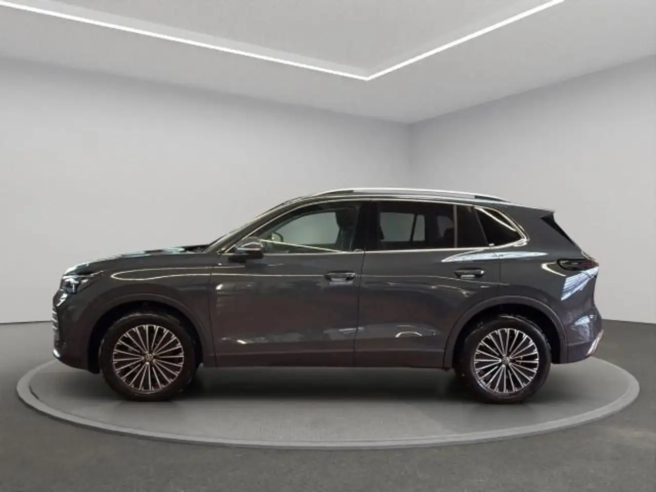 Volkswagen Tiguan 5