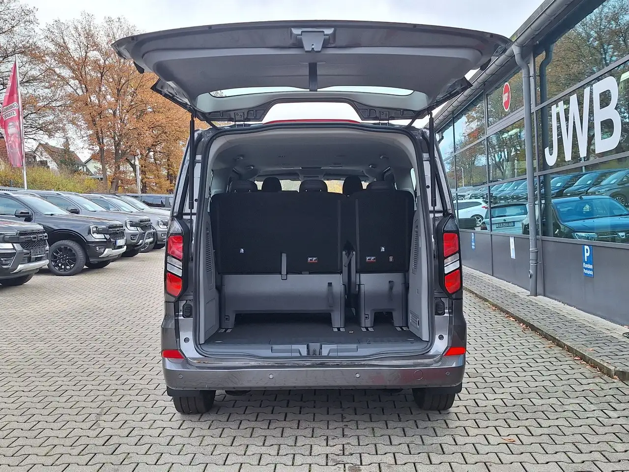 Ford Tourneo 6