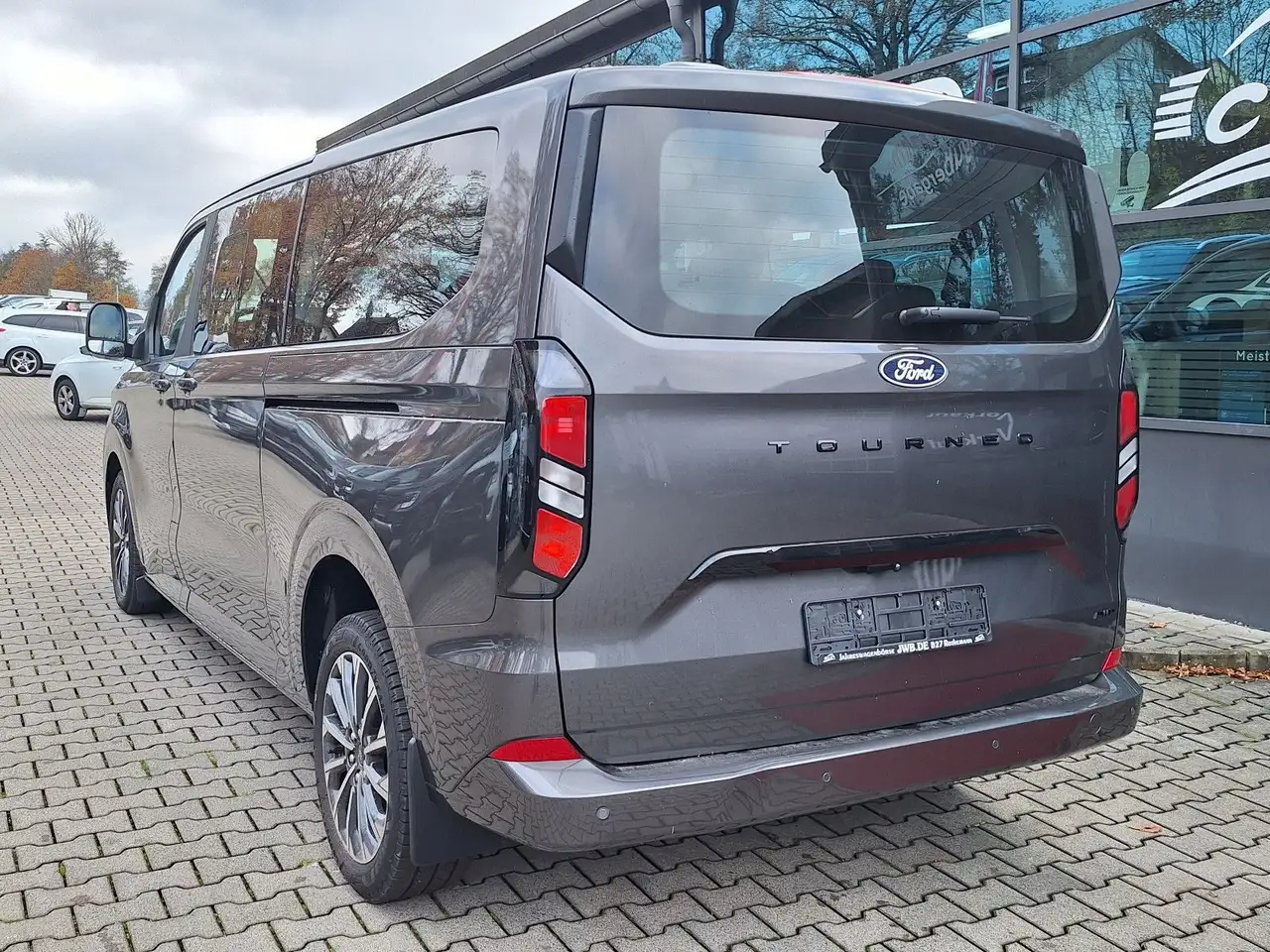 Ford Tourneo 7
