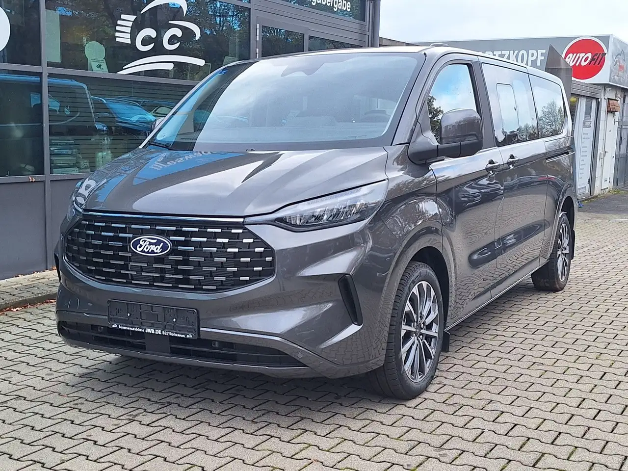 Ford Tourneo 9