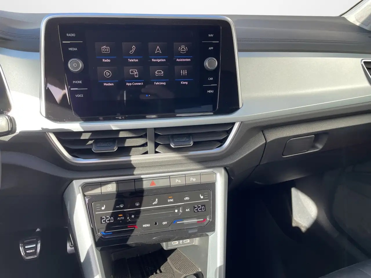 Volkswagen T-Roc 11