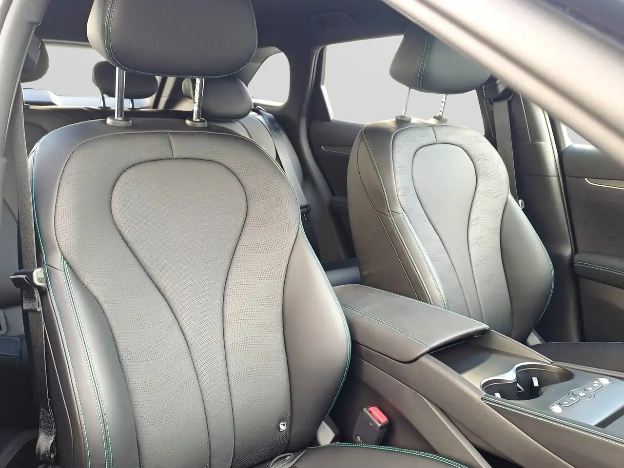 BYD Seal 6 8