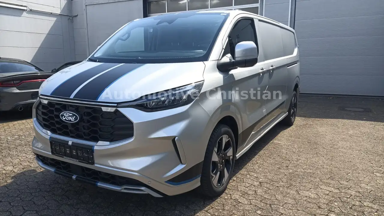 Ford Transit 8
